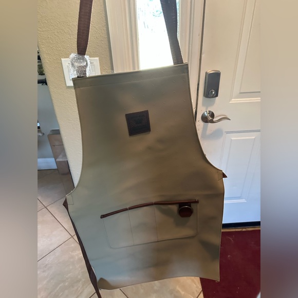 King Ranch Apron NWOT - Picture 3 of 4